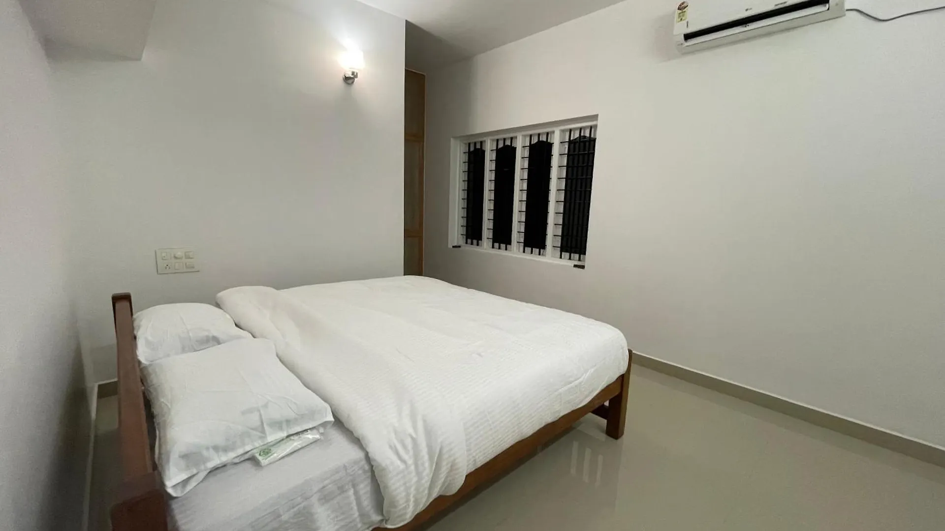 Dream Home Kochi Tripunithura 0*,  인도